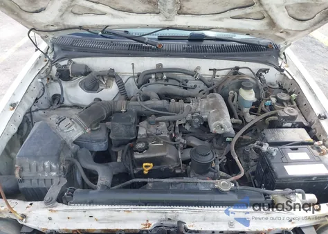 2001 Toyota Tacoma from USA, damaged, VIN 5TENL42N11Z737853